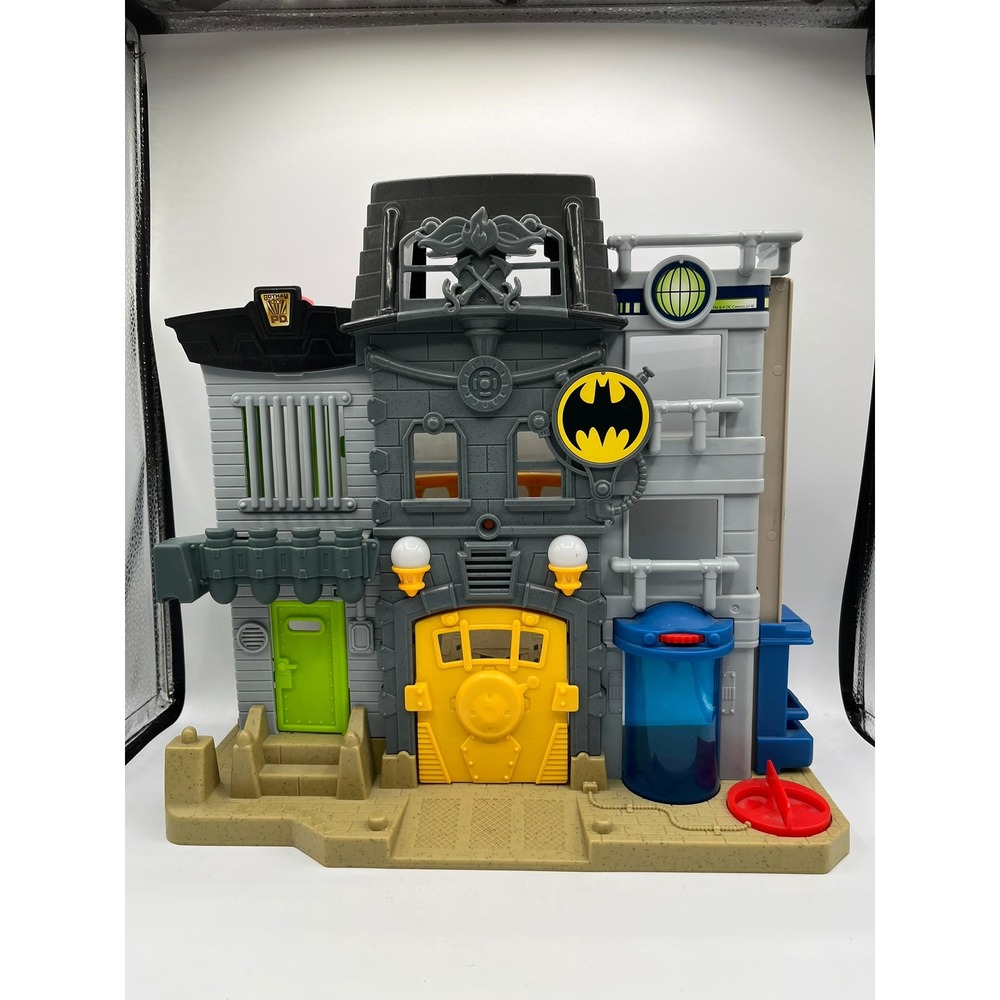 Fisher-Price Imaginext DC Super Friends Batman Gotham City Police Station